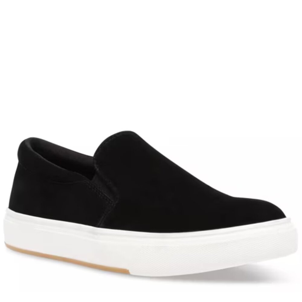 NWT STEVE MADDEN Black Suede Slip On Shoes Size 8.5